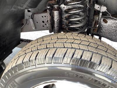 2006 Ford Commercial F-350 Super Duty F350 Chassis & Regular Cab - Photo 19 - Crest Hill, IL 60403