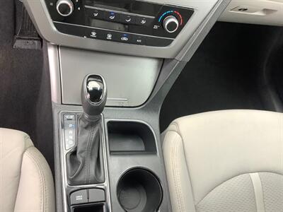 2016 Hyundai SONATA SE   - Photo 17 - Crest Hill, IL 60403