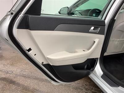 2016 Hyundai SONATA SE   - Photo 22 - Crest Hill, IL 60403