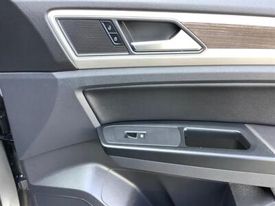 2019 Volkswagen Atlas V6 SE R-Line 4Motion   - Photo 45 - Crest Hill, IL 60403