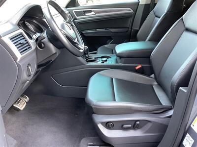 2019 Volkswagen Atlas V6 SE R-Line 4Motion   - Photo 13 - Crest Hill, IL 60403