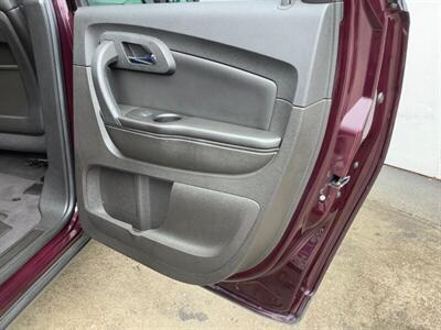 2010 Chevrolet Traverse LT   - Photo 26 - Crest Hill, IL 60403