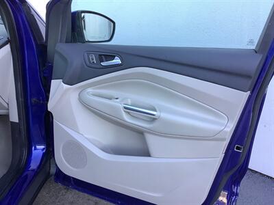 2014 Ford Escape Titanium   - Photo 31 - Crest Hill, IL 60403