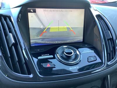 2014 Ford Escape Titanium   - Photo 12 - Crest Hill, IL 60403