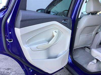 2014 Ford Escape Titanium   - Photo 25 - Crest Hill, IL 60403