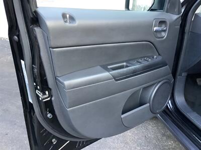 2016 Jeep Patriot Sport - Photo 12 - Crest Hill, IL 60403