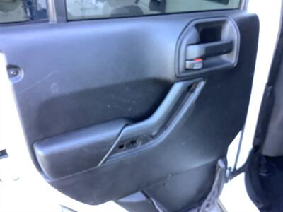 2014 Jeep Wrangler Sport - Photo 18 - Crest Hill, IL 60403