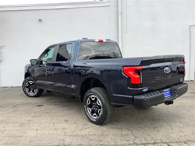 2022 Ford F-150 Lightning Pro   - Photo 5 - Crest Hill, IL 60403