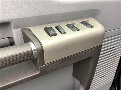 2016 Ford F-250 XLT - Photo 15 - Crest Hill, IL 60403