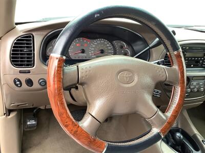 2002 Toyota Sequoia Limited   - Photo 11 - Crest Hill, IL 60403