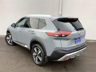 2023 Nissan Rogue Platinum   - Photo 4 - Crest Hill, IL 60403