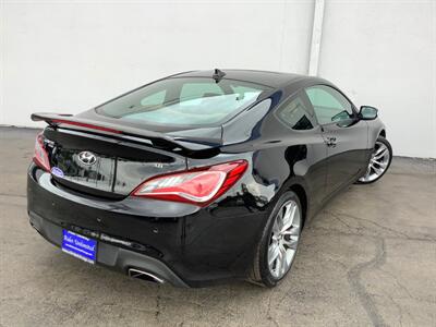 2015 Hyundai Genesis Coupe 3.8 Ultimate  6 Speed Manual - Photo 6 - Crest Hill, IL 60403