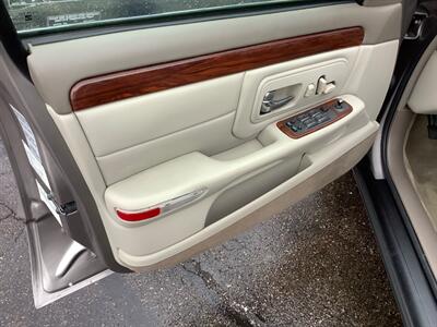 1998 Cadillac DeVille - Photo 12 - Crest Hill, IL 60403