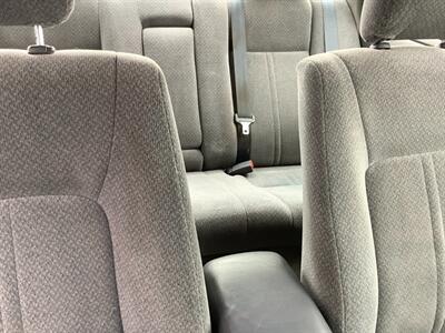 2000 Toyota Camry LE   - Photo 30 - Crest Hill, IL 60403