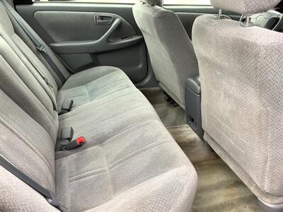 2000 Toyota Camry LE   - Photo 23 - Crest Hill, IL 60403