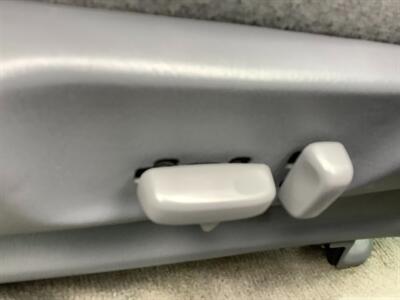 2000 Toyota Camry LE   - Photo 12 - Crest Hill, IL 60403