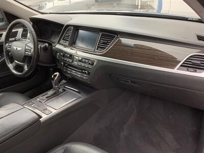 2016 Hyundai Genesis 3.8L - Photo 33 - Crest Hill, IL 60403