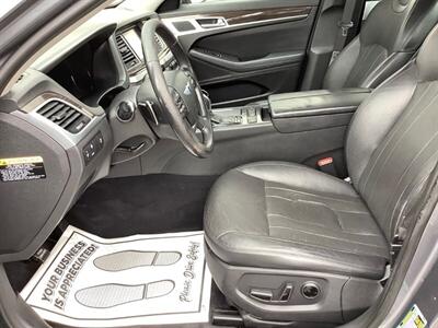2016 Hyundai Genesis 3.8L - Photo 13 - Crest Hill, IL 60403