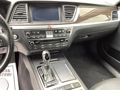 2016 Hyundai Genesis 3.8L - Photo 16 - Crest Hill, IL 60403