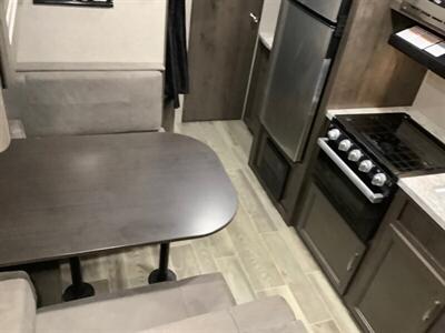 2021 Jayco JayFlight 264BH   - Photo 23 - Crest Hill, IL 60403