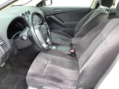 2008 Nissan Altima 2.5 S   - Photo 13 - Crest Hill, IL 60403