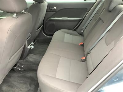 2011 Ford Fusion Hybrid - Photo 22 - Crest Hill, IL 60403