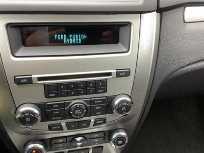 2011 Ford Fusion Hybrid - Photo 16 - Crest Hill, IL 60403