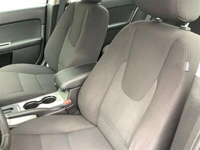 2011 Ford Fusion Hybrid - Photo 19 - Crest Hill, IL 60403