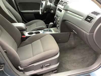 2011 Ford Fusion Hybrid - Photo 27 - Crest Hill, IL 60403