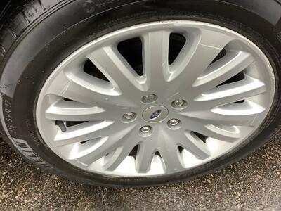 2011 Ford Fusion Hybrid - Photo 35 - Crest Hill, IL 60403