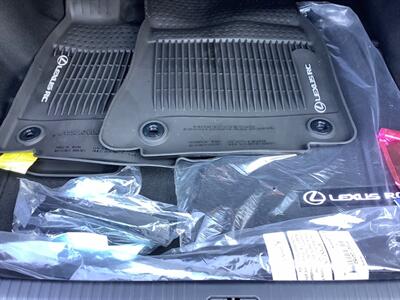 2024 Lexus RC 350 F SPORT   - Photo 55 - Crest Hill, IL 60403