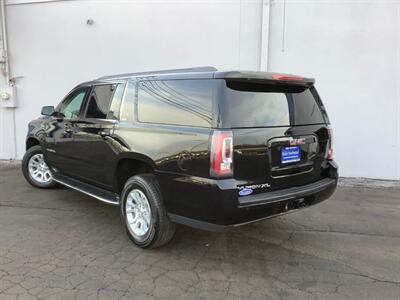 2019 GMC Yukon SLT   - Photo 4 - Crest Hill, IL 60403