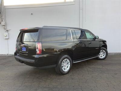 2019 GMC Yukon SLT   - Photo 7 - Crest Hill, IL 60403