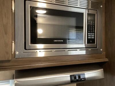 2019 Forest River Wolf Pup Limited 16BHS  16BHS - Photo 27 - Crest Hill, IL 60403