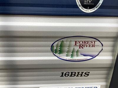 2019 Forest River Wolf Pup Limited 16BHS  16BHS - Photo 14 - Crest Hill, IL 60403