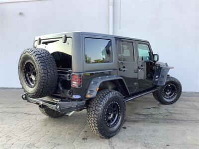 2015 Jeep Wrangler Sahara   - Photo 8 - Crest Hill, IL 60403