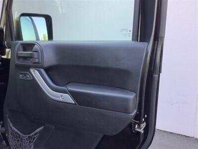 2015 Jeep Wrangler Sahara   - Photo 24 - Crest Hill, IL 60403