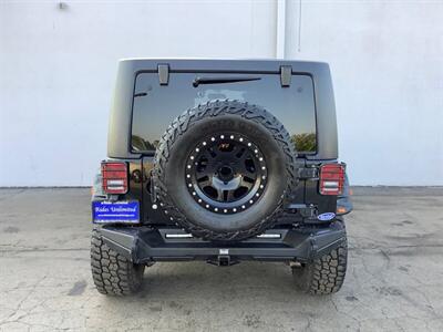 2015 Jeep Wrangler Sahara   - Photo 6 - Crest Hill, IL 60403