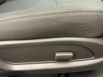 2013 GMC Acadia SLE-2   - Photo 42 - Crest Hill, IL 60403