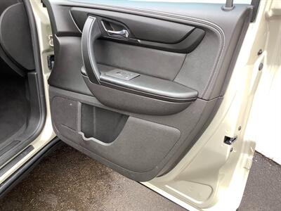 2013 GMC Acadia SLE-2   - Photo 41 - Crest Hill, IL 60403