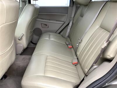 2006 Jeep Grand Cherokee Laredo   - Photo 19 - Crest Hill, IL 60403