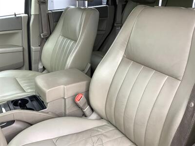 2006 Jeep Grand Cherokee Laredo   - Photo 17 - Crest Hill, IL 60403