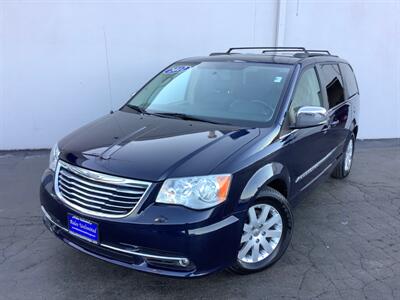 2012 Chrysler Town & Country Touring-L   - Photo 2 - Crest Hill, IL 60403