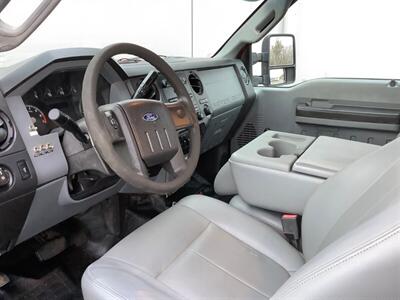 2012 Ford F-250 XLT  6.2L SERIVCE BODY - Photo 15 - Crest Hill, IL 60403