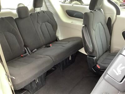 2017 Chrysler Pacifica Touring-L - Photo 34 - Crest Hill, IL 60403