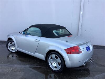 2001 Audi TT 225hp quattro - Photo 4 - Crest Hill, IL 60403