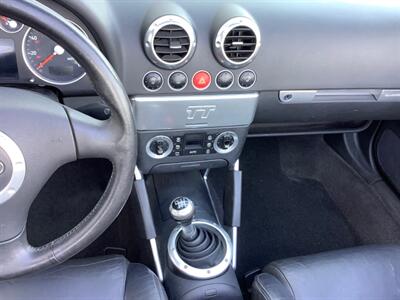 2001 Audi TT 225hp quattro - Photo 18 - Crest Hill, IL 60403