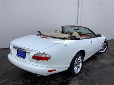 1999 Jaguar XK8   - Photo 15 - Crest Hill, IL 60403