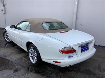 1999 Jaguar XK8   - Photo 5 - Crest Hill, IL 60403