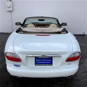1999 Jaguar XK8   - Photo 14 - Crest Hill, IL 60403